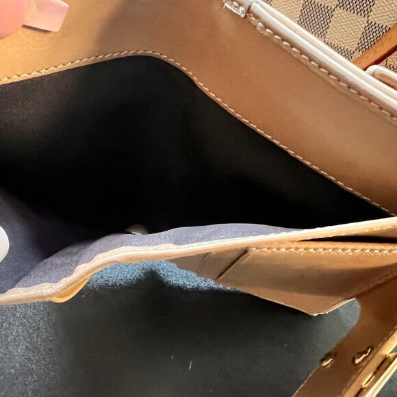 Small Vintage Zucca Fendi Wallet (Authentic) - Picture 12 of 12